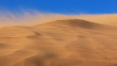 В Мангистауской области вновь бушует пыльная буря