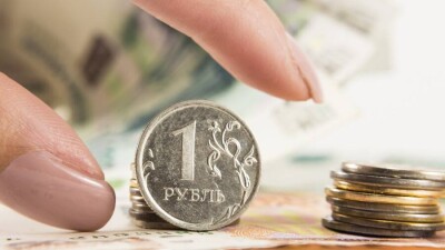 В России курс доллара обновил максимум с января 2016 года