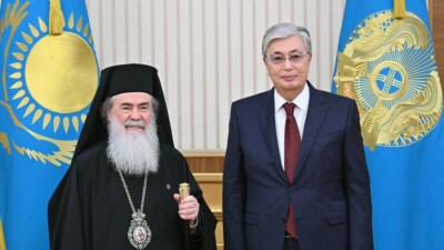 Токаев встретился с Патриархом Иерусалимским Феофилом ІІІ