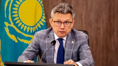 Султанов поручил помочь предпринимателю с экспортом сухого верблюжьего молока в Европу и США