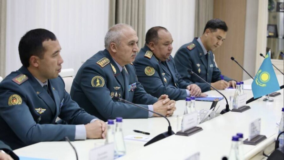 Министры обороны Казахстана и Узбекистана обсудили дальнейшее сотрудничество