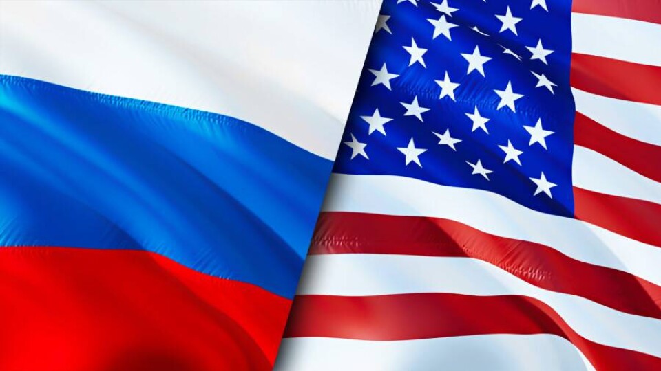 Байден предупреждает о вторжении России в Украину в феврале, Лавров заявил, что Россия не хочет войны