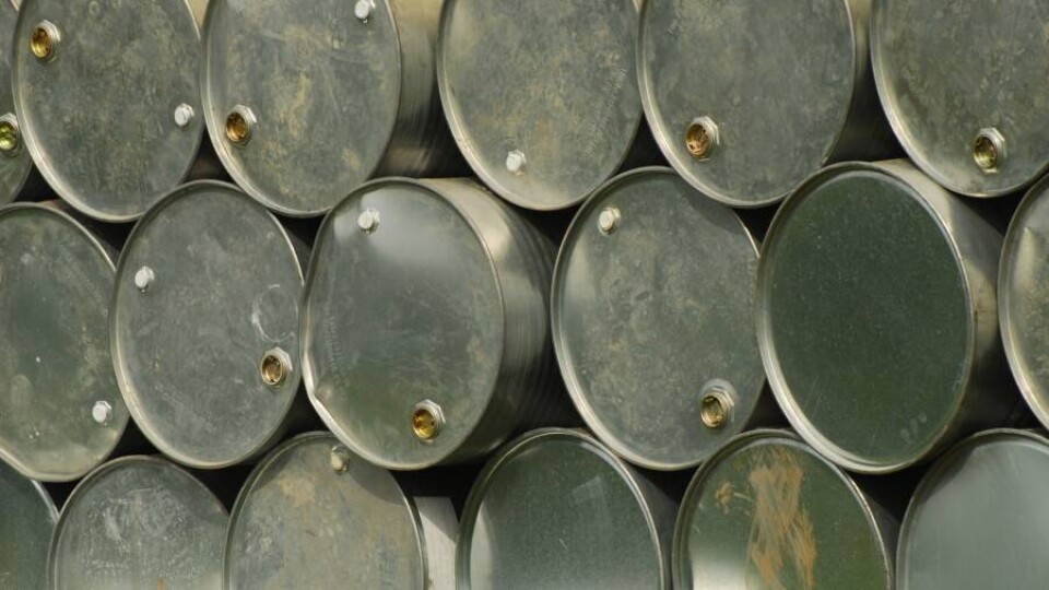 В Казахстане продлят запрет на вывоз нефти автомобильным транспортом