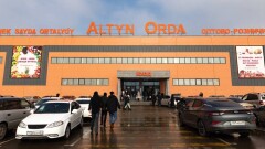 Чем живёт рынок "Алтын Орда", который раскритиковал Токаев