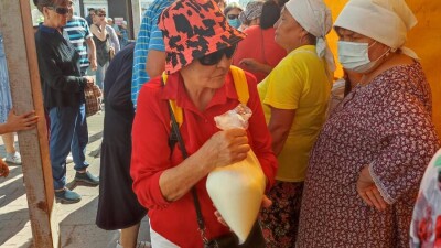 Очереди за сахаром в Нур-Султане формируются с 4 утра. По какой цене его продают в столице