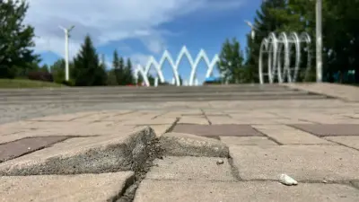 Сплошь брусчатка, нехватка туалетов и засилье аттракционов. О плюсах и минусах парков отдыха Астаны