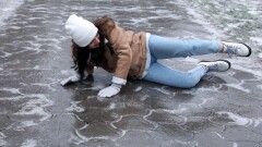 Гололёд и усиление ветра ожидаются по всему Казахстану