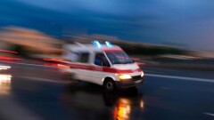 О состоянии девочки, на которую упали ворота в Атырау, рассказали врачи