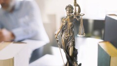 По факту угроз в адрес адвоката Бишимбаева возбудили уголовное дело