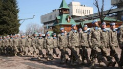 139 казахстанских миротворцев торжественно проводили на Ближний Восток