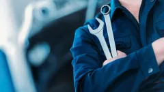 В поисках денег молодые казахстанцы выбирают торговлю, работу на СТО и фермах – статистика
