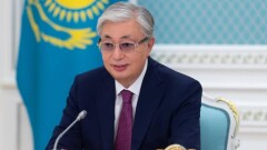 Токаев обратился с пожеланиями к госслужащим и полицейским