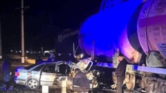 Поезд наехал на автомобиль в Акмолинской области, три человека погибли