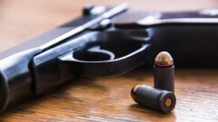 Стрельба в аэропорту Алматы: зачем полицейский применил табельное оружие