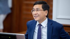 "Остаюсь открытым для общества". Экс-министр Аймагамбетов поблагодарил казахстанцев