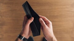 Причины подорожания продуктов, сотовой связи и такси назвали в антимонопольном органе