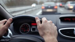 Кнопки SOS стали обязательными для водителей Казахстана, но не для автомобильных фирм
