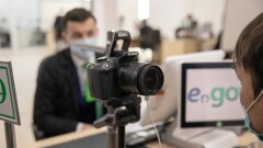 ЦОНы прекращают выдавать бумажные расписки по восьми госуслугам