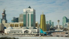 Мажилисмен о долларе за 500 тенге: Правительство на стороне простых людей или олигархов?