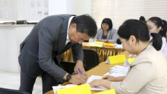 "Пришёл отдать голос за благополучие Алматы". Досаев и его супруга приняли участие в референдуме