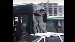 Три автобуса и автомобиль столкнулись в Алматы, есть пострадавшие