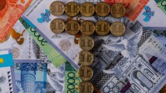 Вырастет ли курс доллара до 500 тенге? Прогноз финансистов на месяц и год