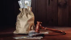 Отцу из Костаная арестовали счета за долги по алиментам, хотя его дети жили с ним