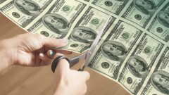 Фальшивые 100-долларовые купюры продавали по 15 тысяч тенге в Алматинской области