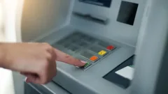 Претендентов на АСП обязали делиться банковскими данными: пилотный проект продлили