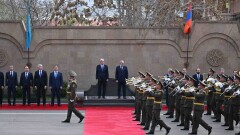 Токаев встретился с Пашиняном в Ереване