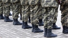 МВД направило в армию следователей и психологов для профилактики самоубийств