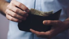 Какую зарплату получают выпускники вузов в Казахстане