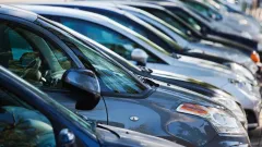 Какие машины покупали казахстанцы в августе и растут ли продажи у автодилеров
