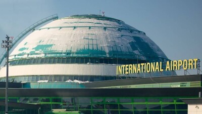 В заработавшем аэропорту Нур-Султана задерживаются рейсы