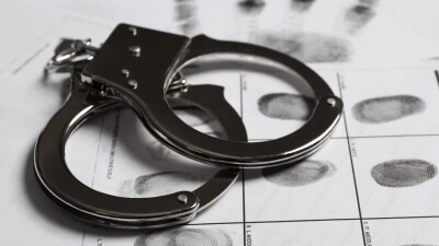 В Казахстан экстрадировали подозреваемого в убийстве, который уехал в другую страну и совершил грабёж
