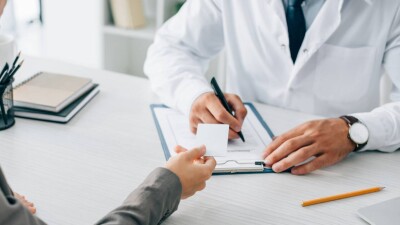 Через полгода ЕСП уже не будет. Как оплачивать медстраховку?