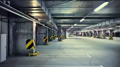 Машина врезалась в ворота ТРЦ в Таразе: суд принял неожиданное решение в пользу водителя