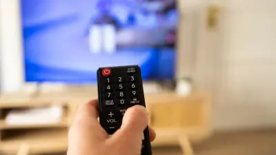 О приостановлении вещания ТВ и радио более чем на 10 часов предупредили казахстанцев