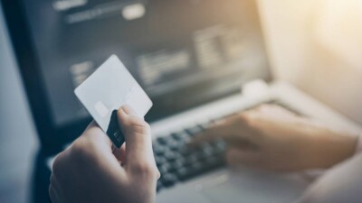 660 тысяч казахстанцев, решивших помочь нуждающимся и больным, перевели деньги обманщикам