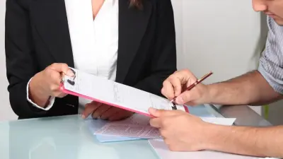 Желающие досрочно погасить кредит жители Карагандинской области оказались с новыми займами