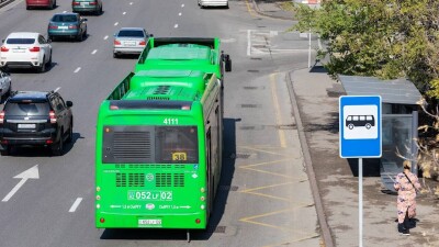 Общественных автобусов в Казахстане всё больше, но около 70% из них – старше 10 лет