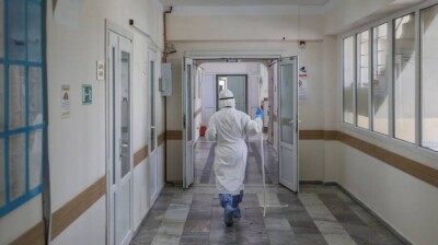 Ак жол: Госклиники дарят или продают за 300-500 млн тенге, а новые обходятся бюджету в сотни миллиардов