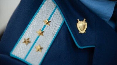 Двух жителей СКО оштрафовали за уничтожение агитационных плакатов