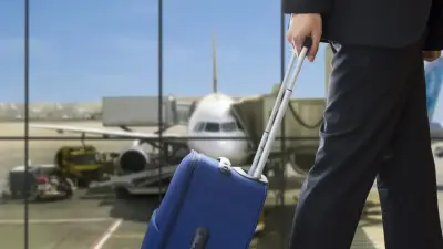 Всего 1700 человек покинули Казахстан за четыре месяца