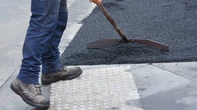 В Нур-Султане перекрыли участки улиц Ауэзова и Сыганак