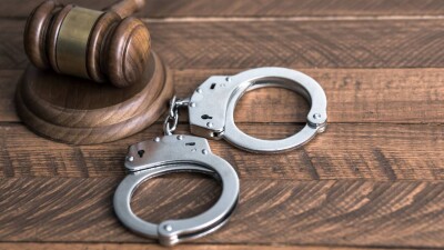 Двух блогеров задержали за вымогательство на юге Казахстана