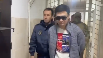 Певца Торегали Тореали водворили в изолятор за драку на Кольсайских озёрах