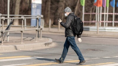 Полиция обвинила в алматинских пробках погоду, водителей и пешеходов