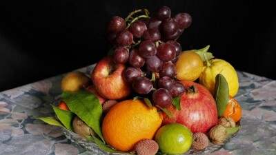 Более 12% казахстанцев не могут обеспечить детям свежие фрукты и овощи ежедневно