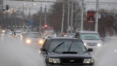 Эксперимент по разгрузке перекрёстка Рыскулова – Момышулы начали в Алматы